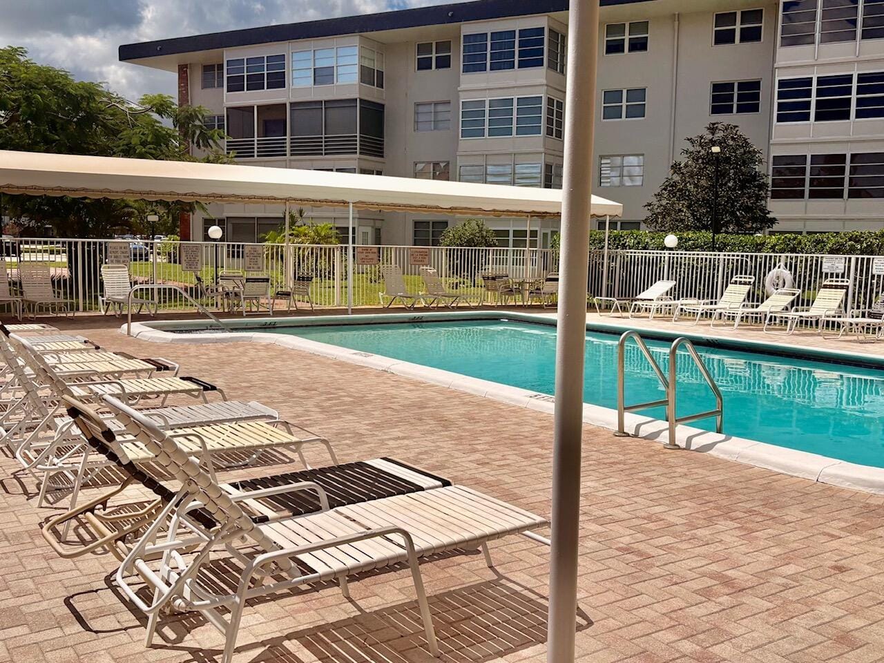 2901 NW 46th Avenue 405, Lauderdale Lakes, FL 33313 photo 16