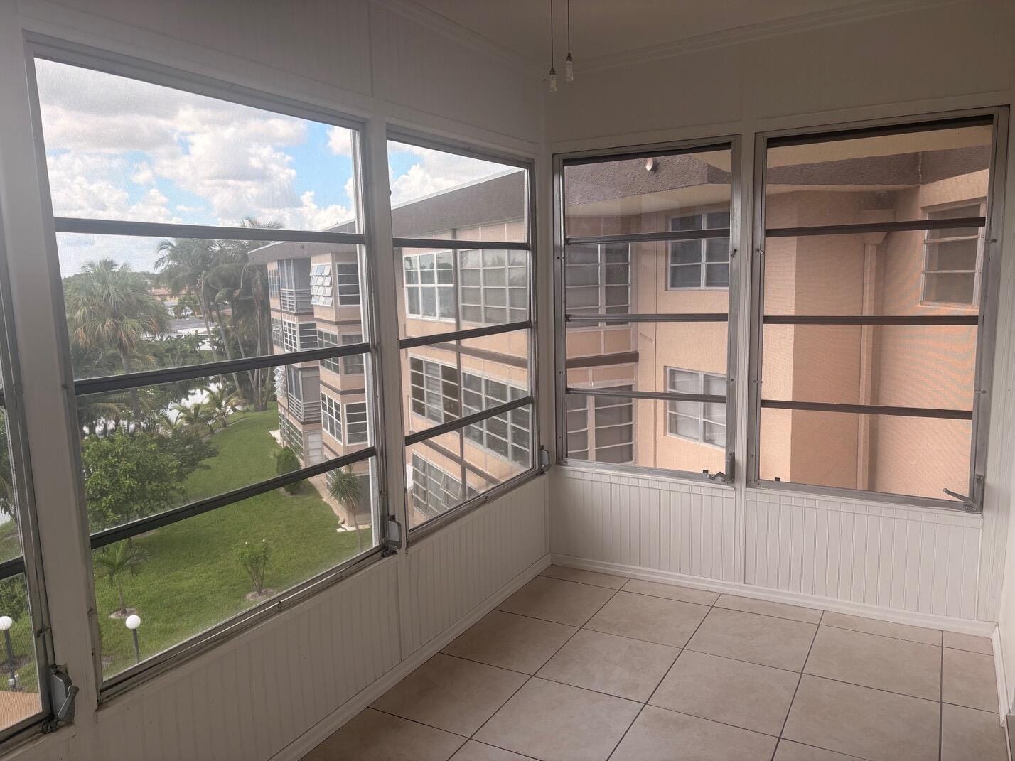 2901 NW 46th Avenue 405, Lauderdale Lakes, FL 33313 photo 17