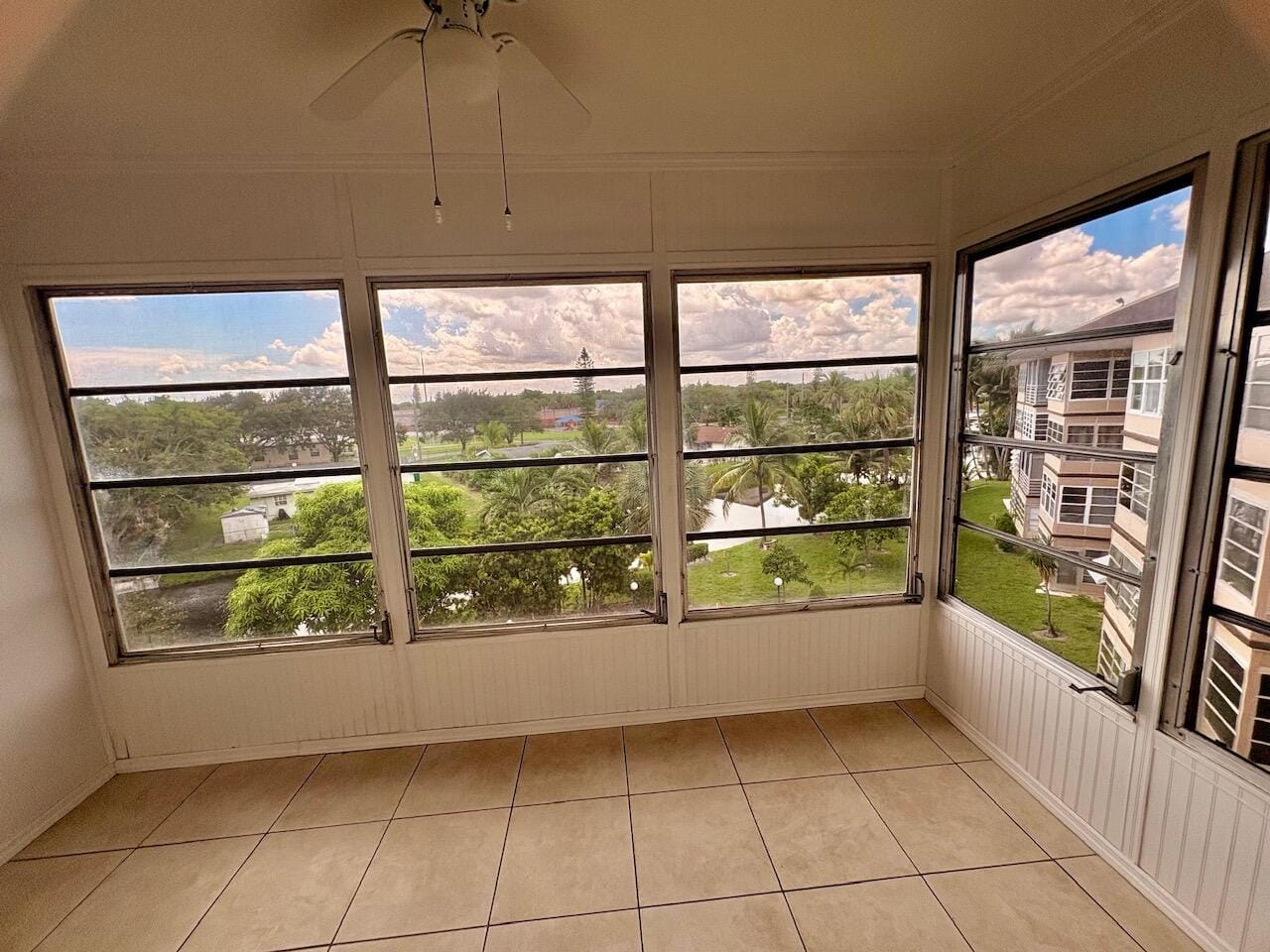 2901 NW 46th Avenue 405, Lauderdale Lakes, FL 33313 photo 18