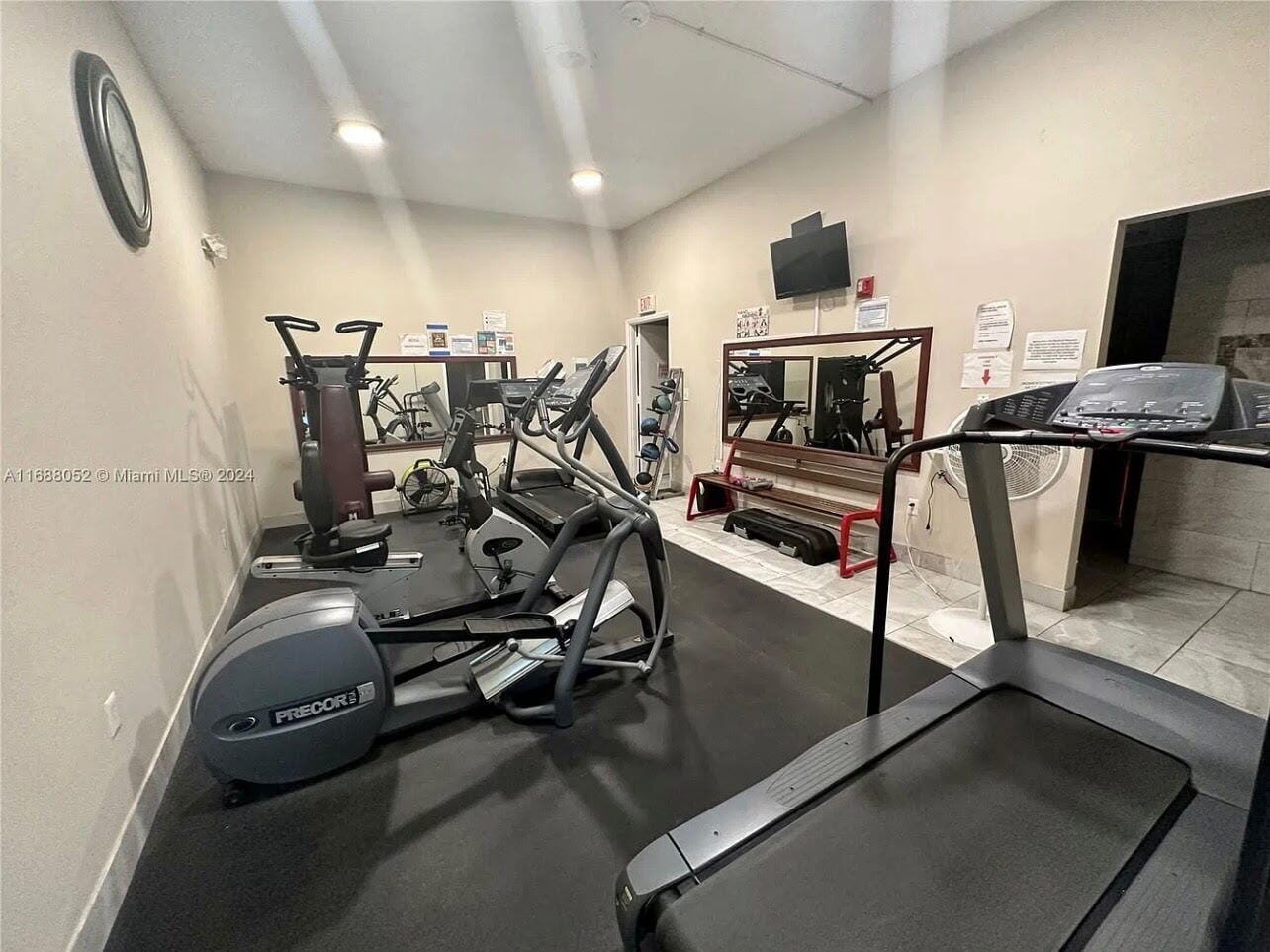 2901 NW 46th Avenue 405, Lauderdale Lakes, FL 33313 photo 20