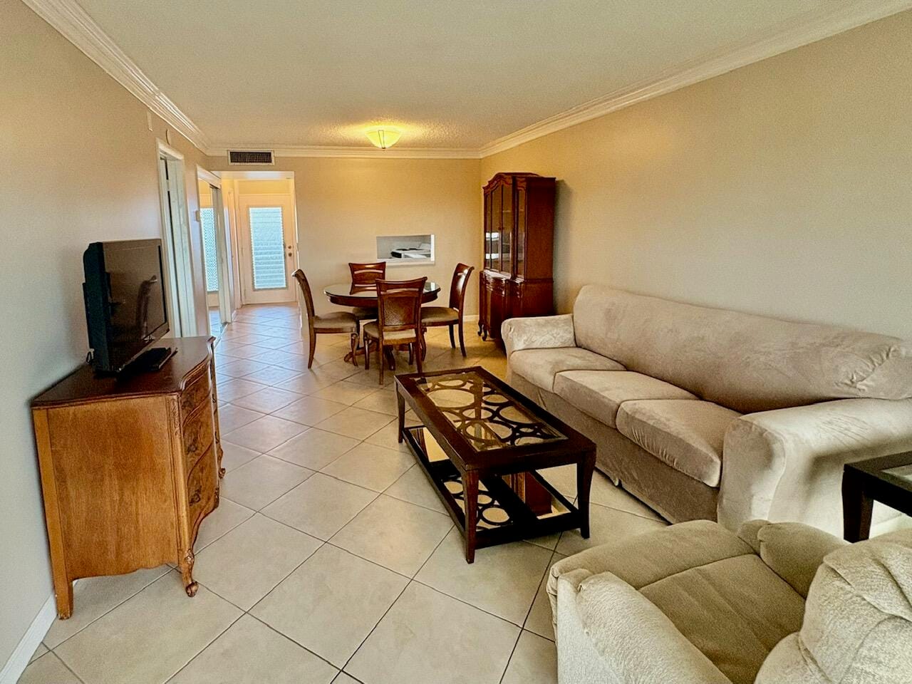 2901 NW 46th Avenue 405 — photo 3