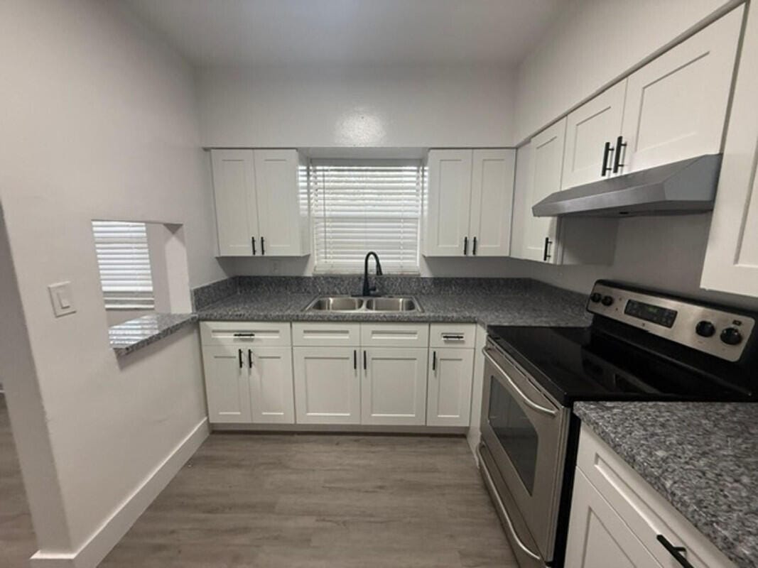 3721 SW 59th Terrace 5 — photo 5