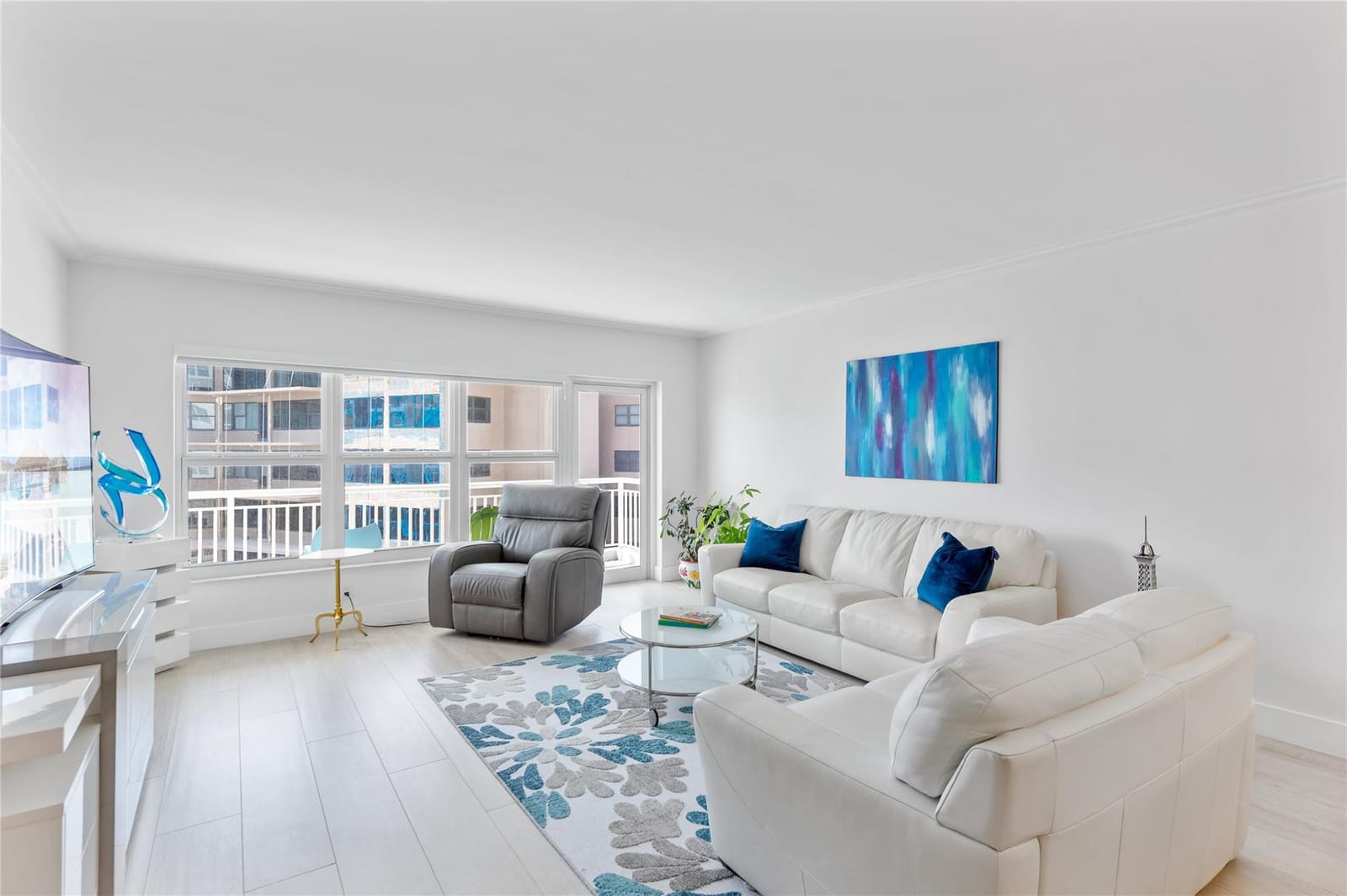 3850 GALT OCEAN Drive 1504 — photo 2