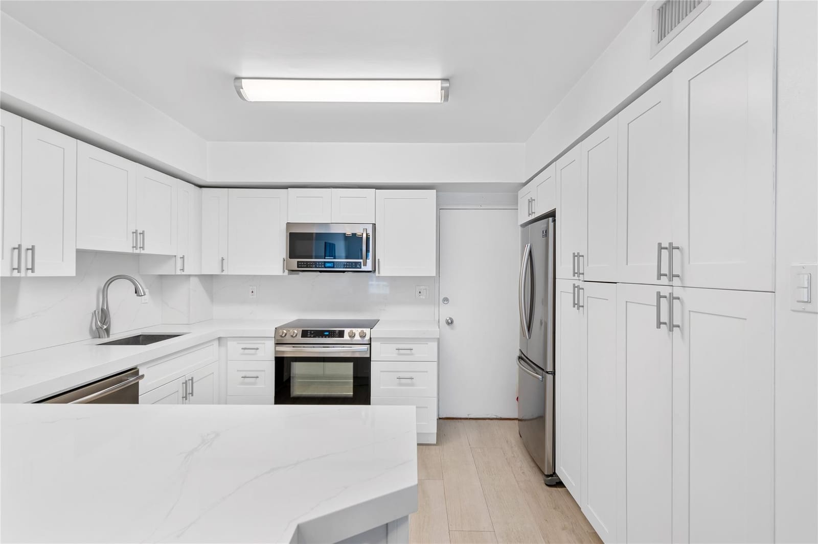 3850 GALT OCEAN Drive 1504, Fort Lauderdale, FL 33308 photo 14