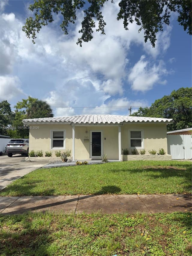 745 NW 126th Street, North Miami, FL 33168