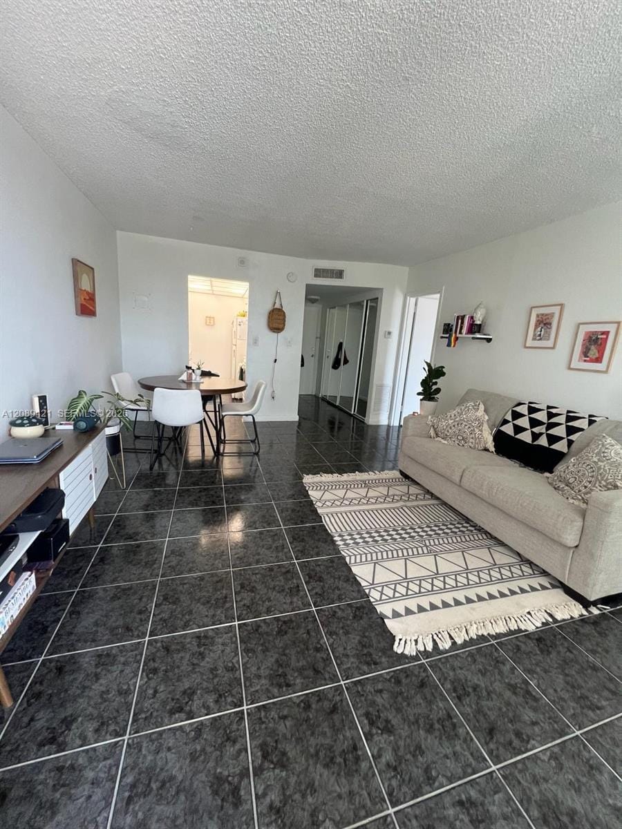 2350 NE 135th Street 208, North Miami, FL 33181