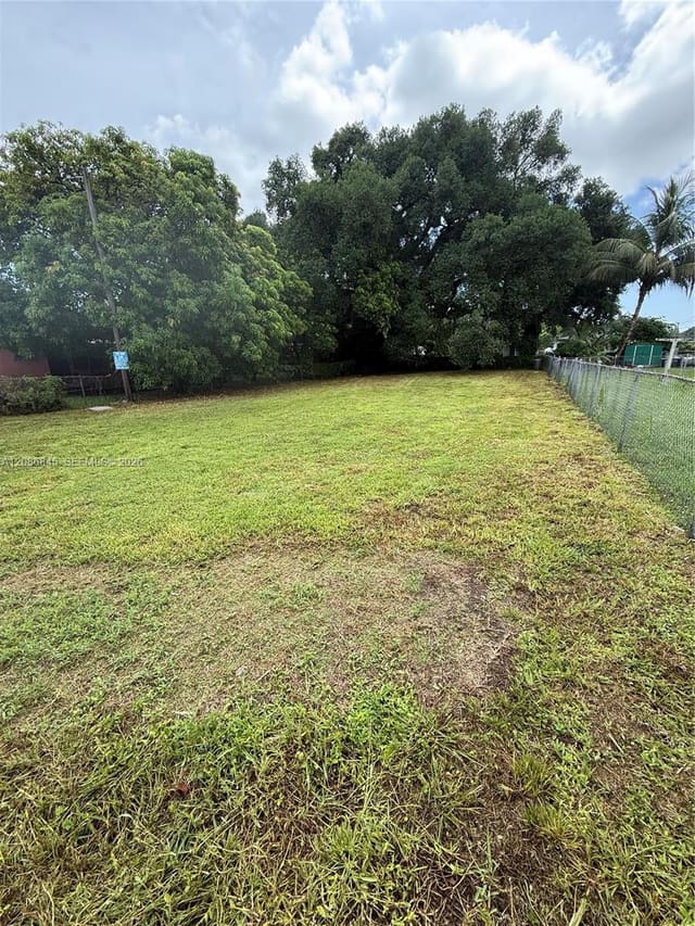2754 NW 49th Street, Miami, FL 33142