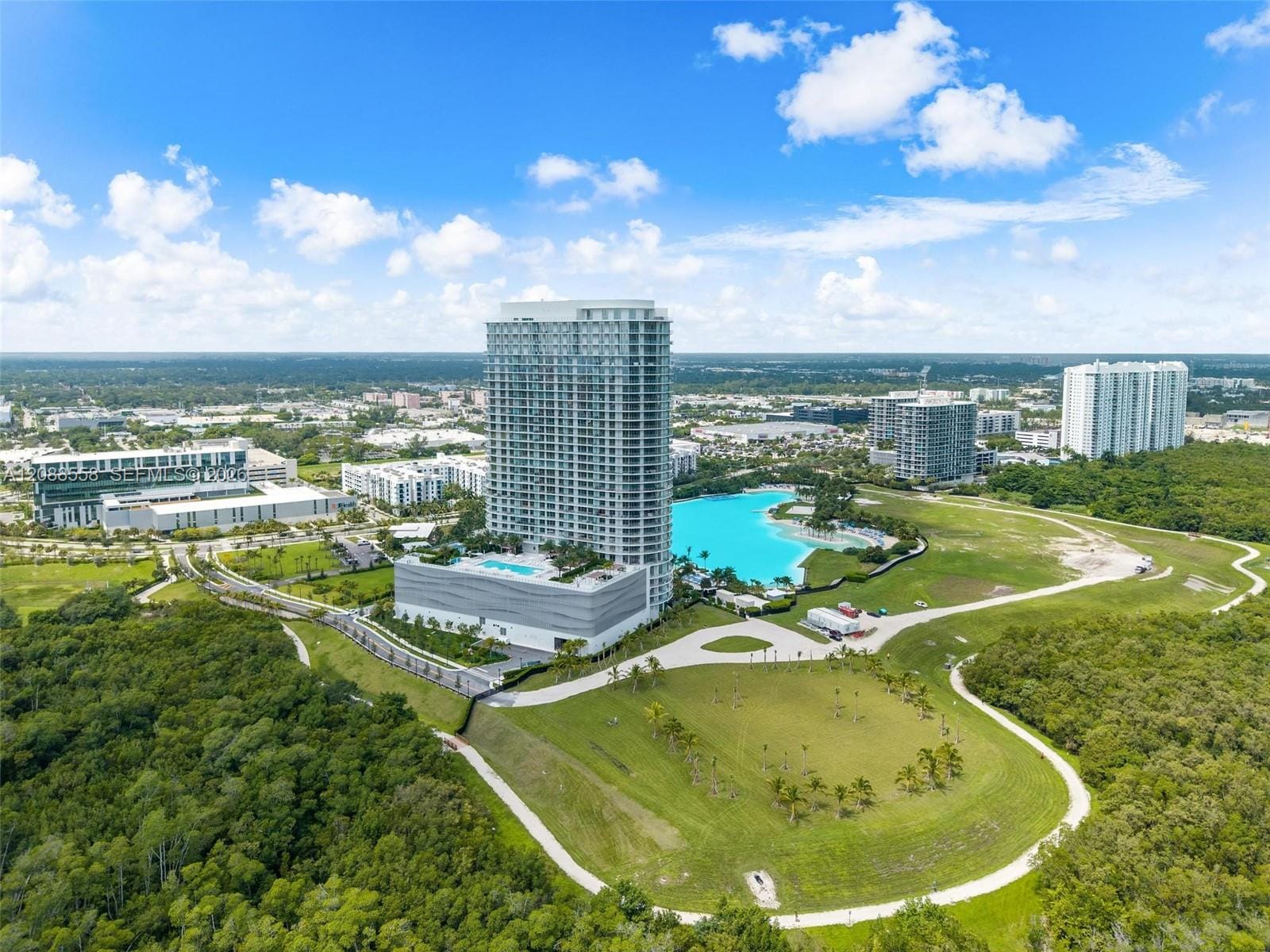 2411 Laguna Circle 2803, Miami, FL 33181 photo 3