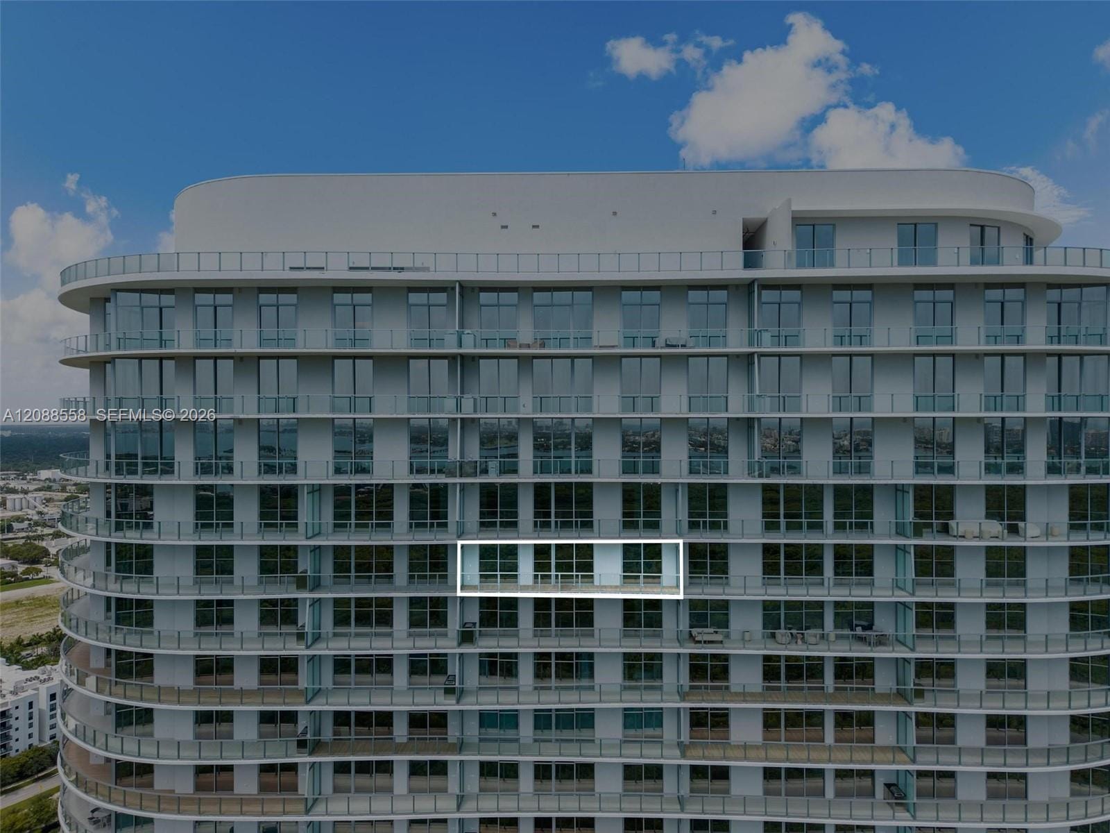 2411 Laguna Circle 2803, Miami, FL 33181 photo 5