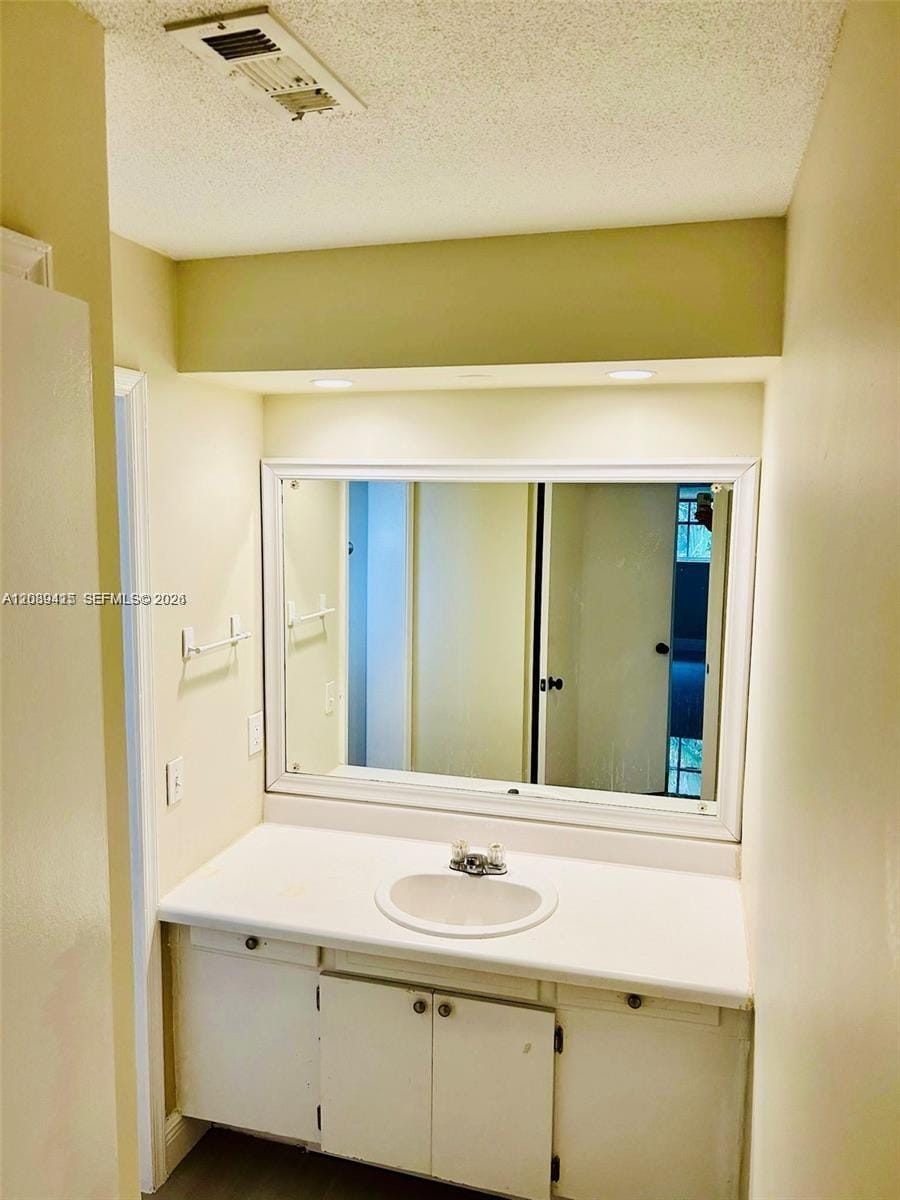 148 Yacht Club Drive 7, North Palm Beach, FL 33408 photo 9