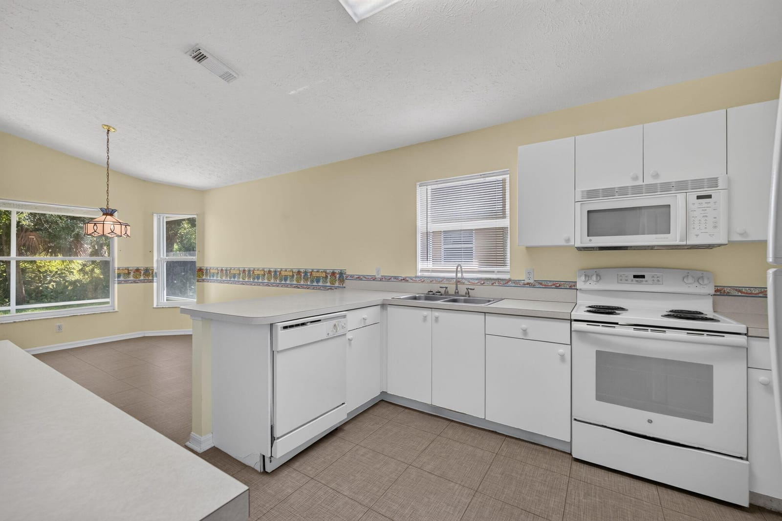 14124 Aguila Avenue — photo 12