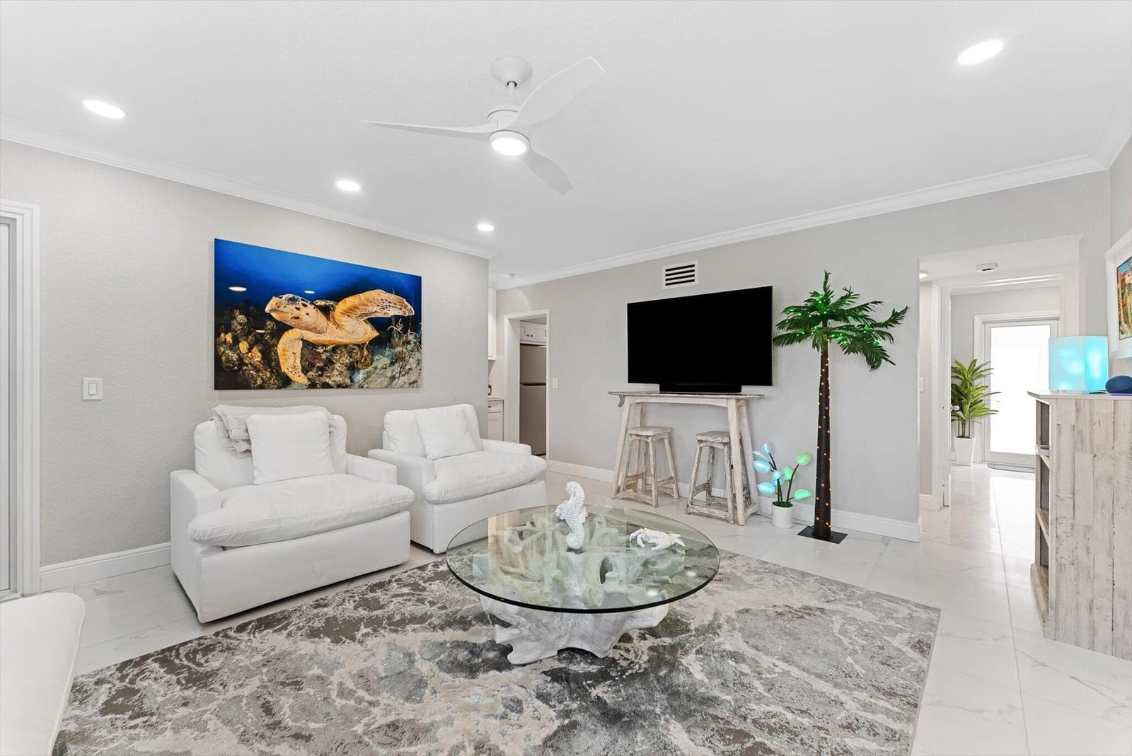 990 CASUARINA Road 4 — photo 12