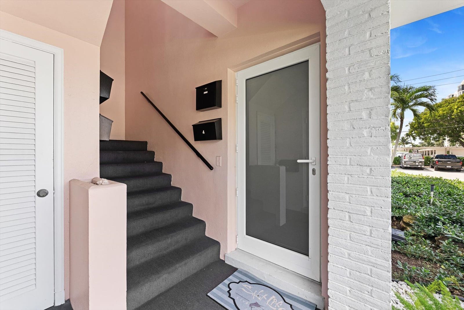 990 CASUARINA Road 4 — photo 8