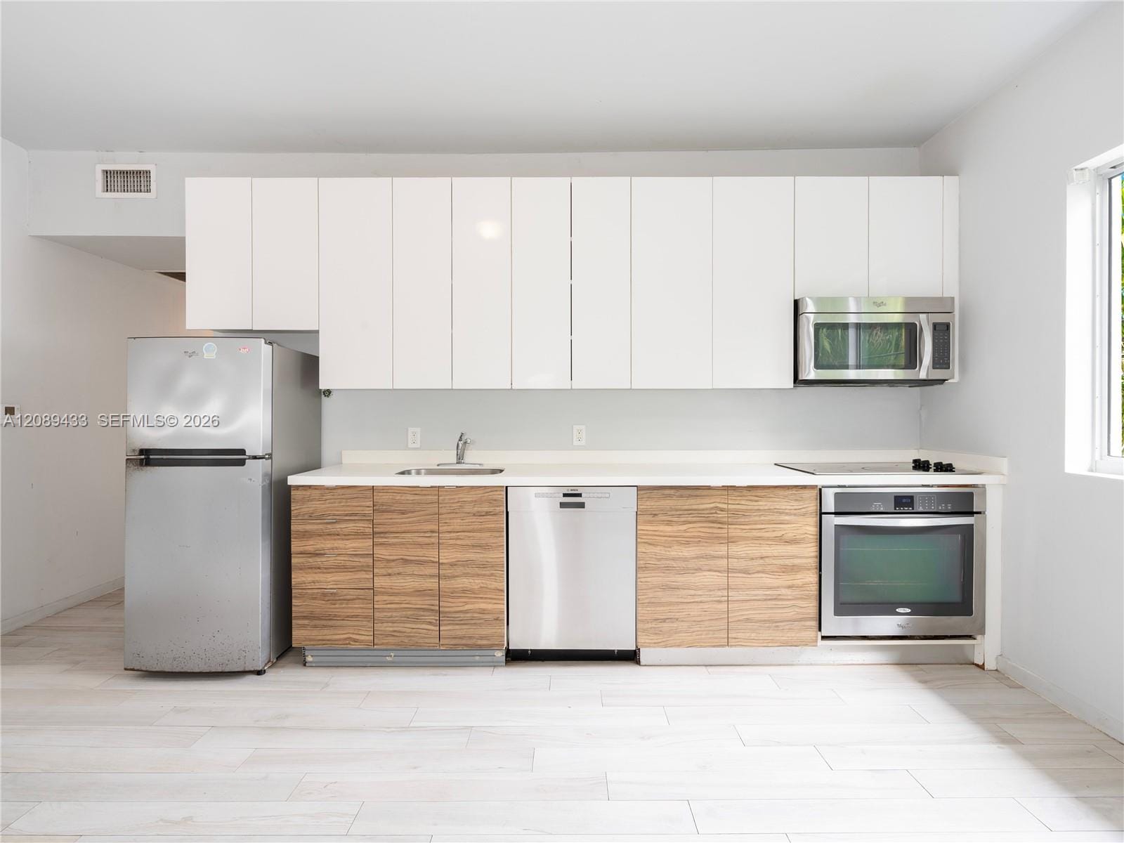 820 15th Street 205, Miami Beach, FL 33139 photo 3