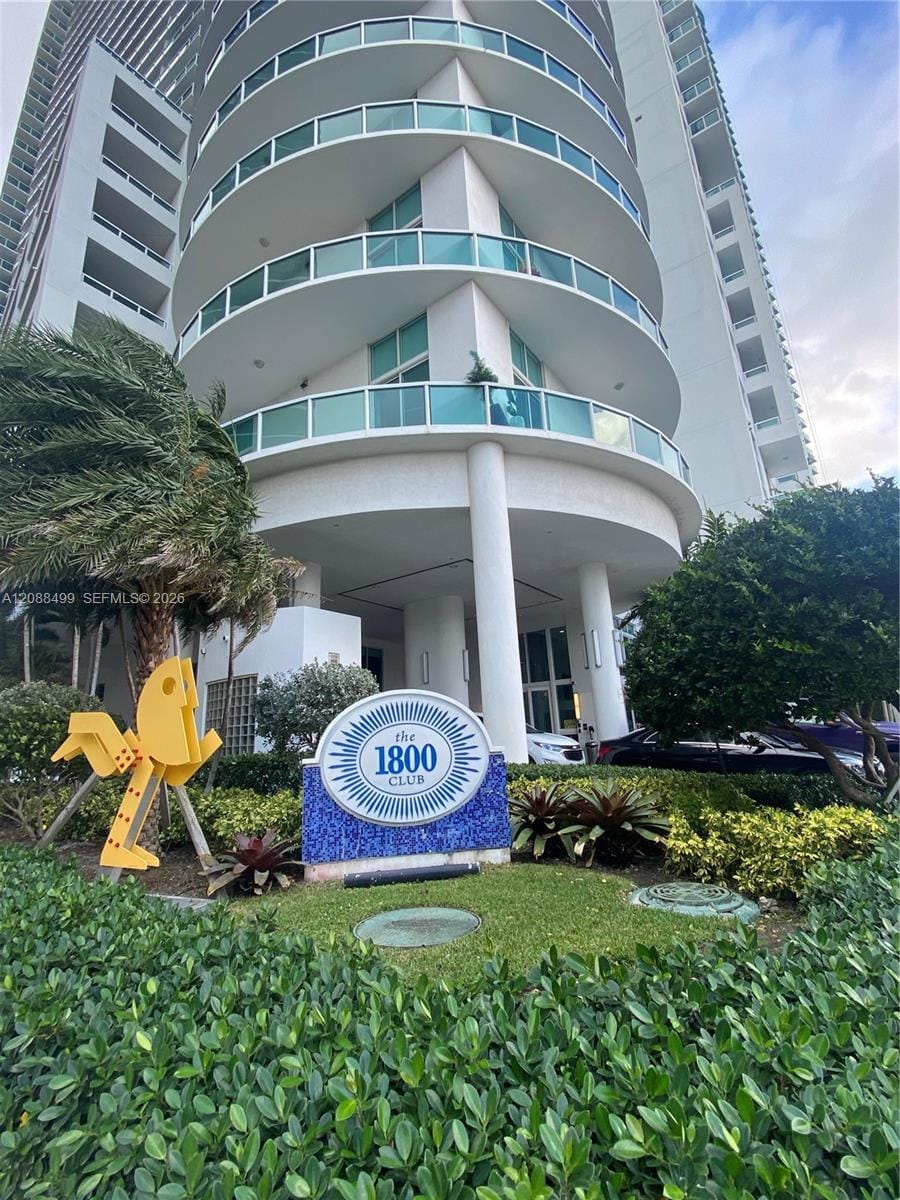1800 N Bayshore Drive 1608, Miami, FL 33132