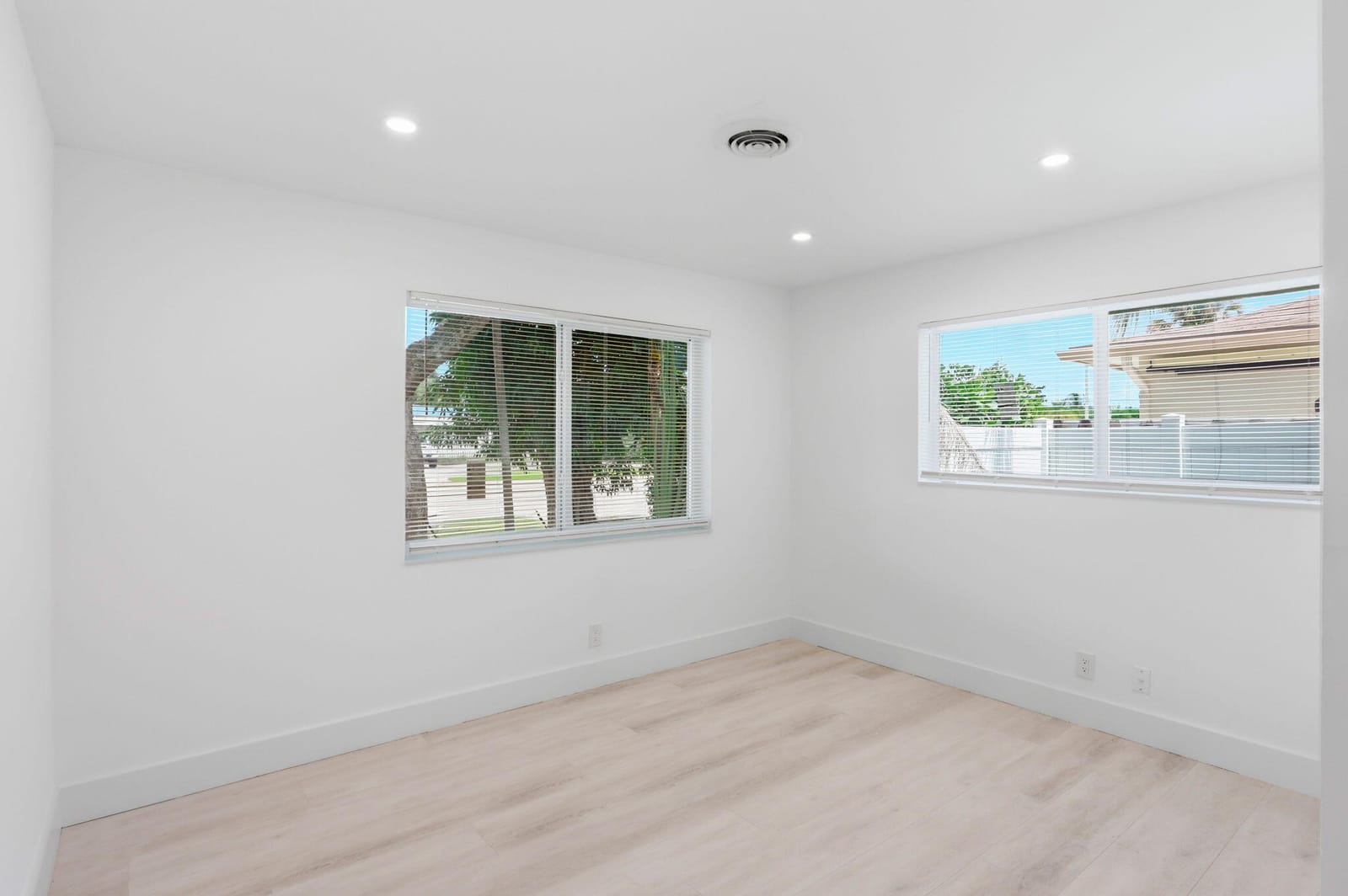 998 W CAMINO REAL, Boca Raton, FL 33486 photo 14