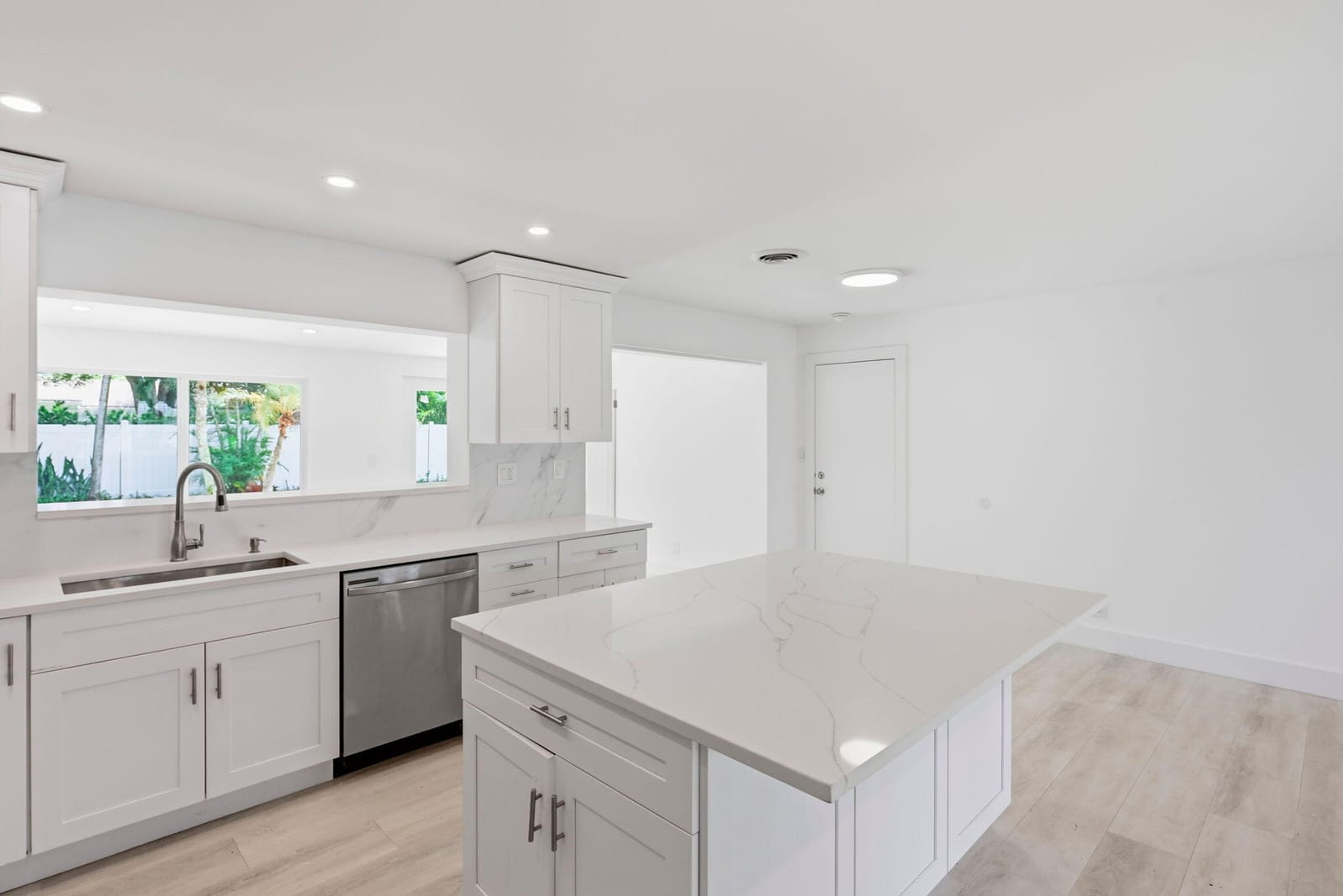 998 W CAMINO REAL — photo 8