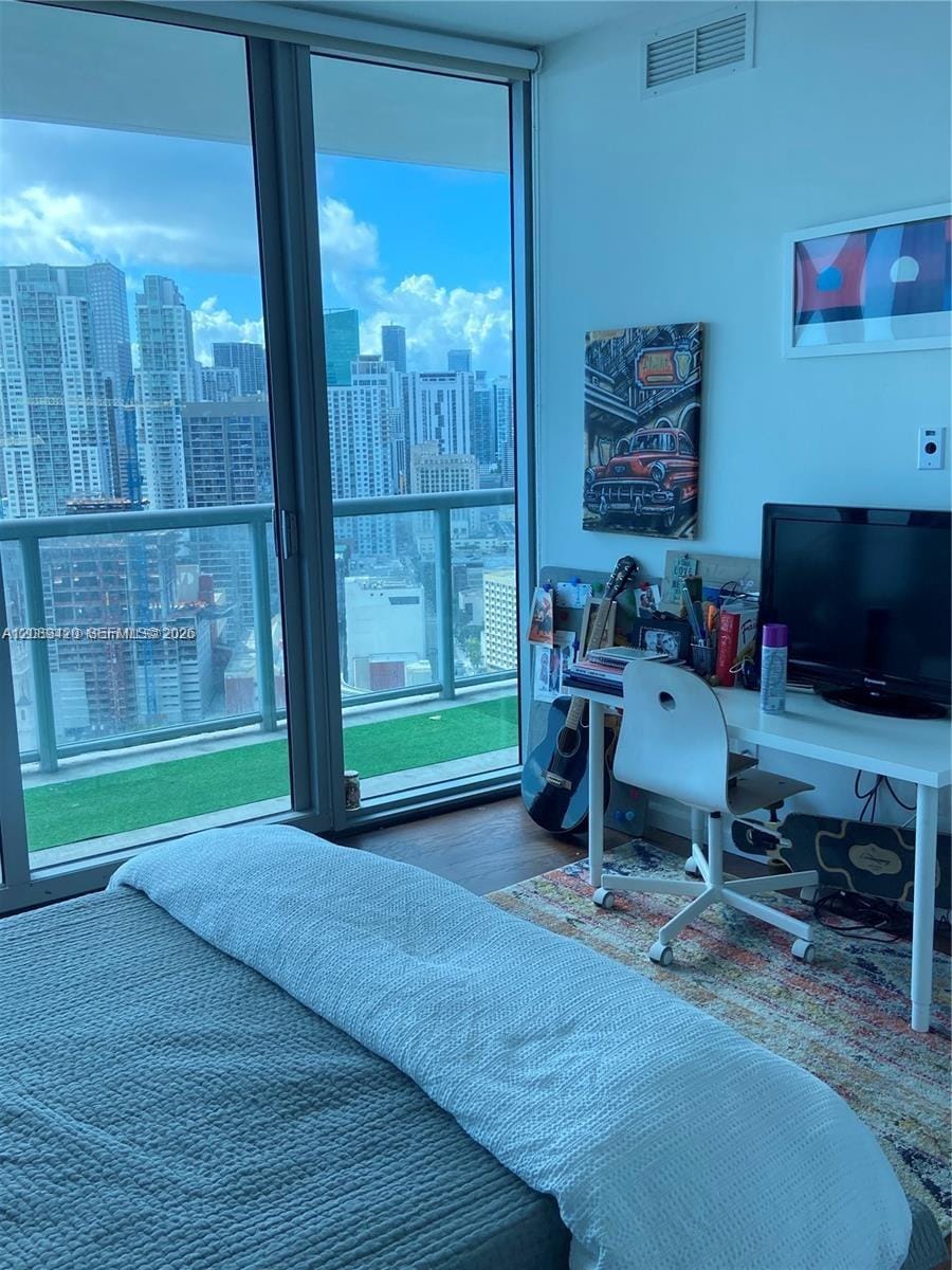 888 Biscayne Boulevard 3302, Miami, FL 33132 photo 17