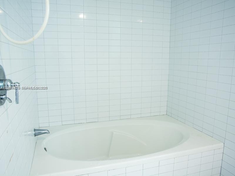 888 Biscayne Boulevard 3302, Miami, FL 33132 photo 20