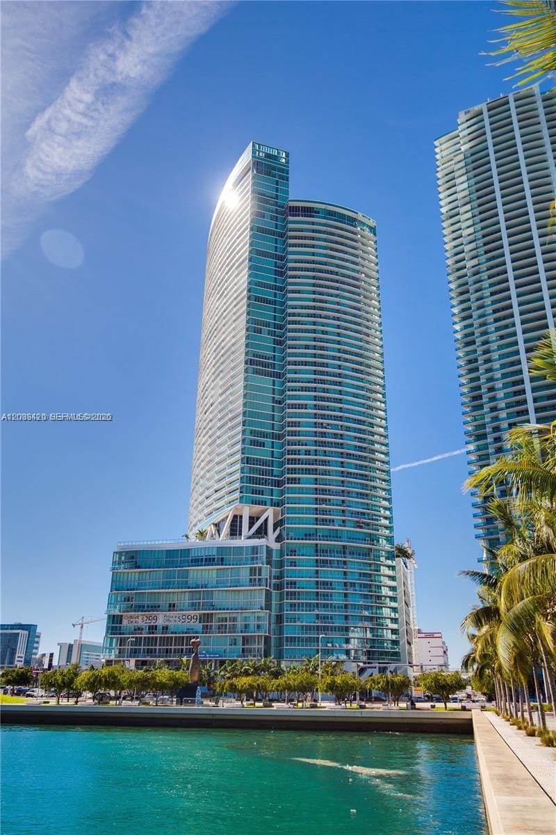 888 Biscayne Boulevard 3302, Miami, FL 33132 photo 25