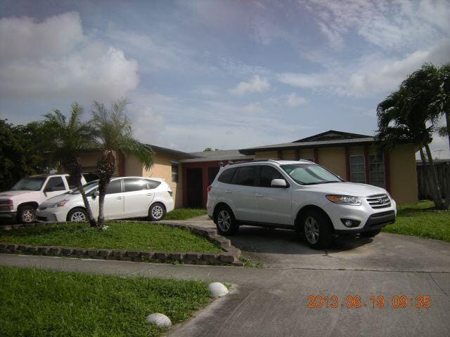 6573 SW 8TH Court, North Lauderdale, FL 33068 photo 2