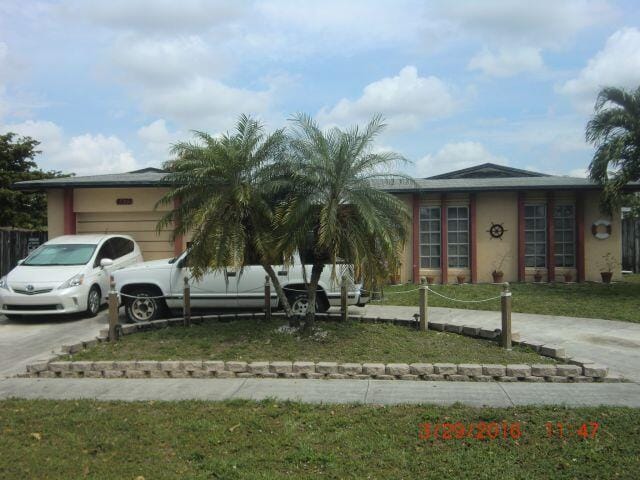 6573 SW 8TH Court, North Lauderdale, FL 33068 photo 3
