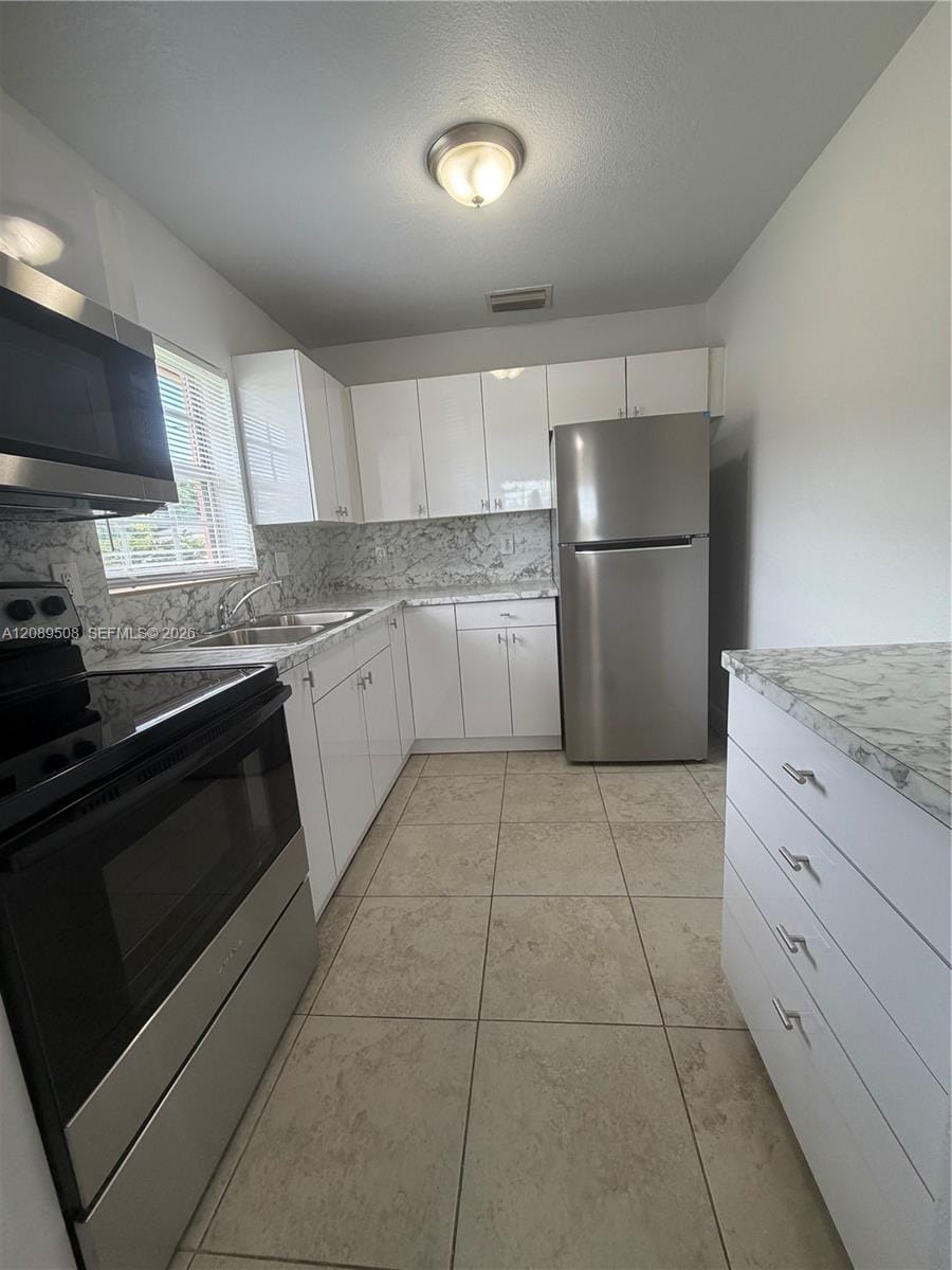 16400 NW 41st Avenue . — photo 2