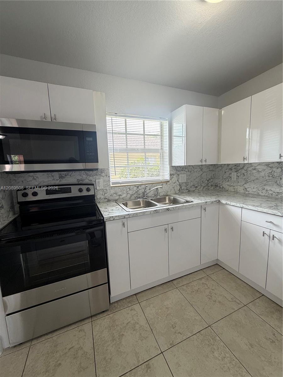 16400 NW 41st Avenue . — photo 3