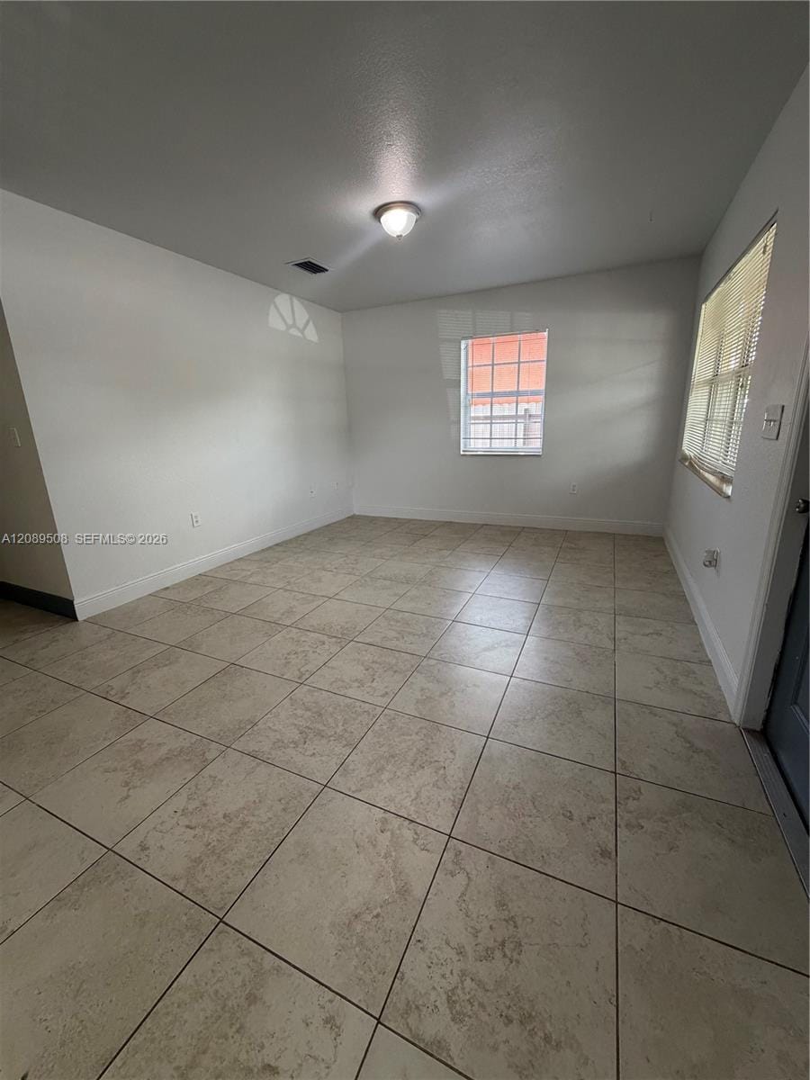 16400 NW 41st Avenue . — photo 6