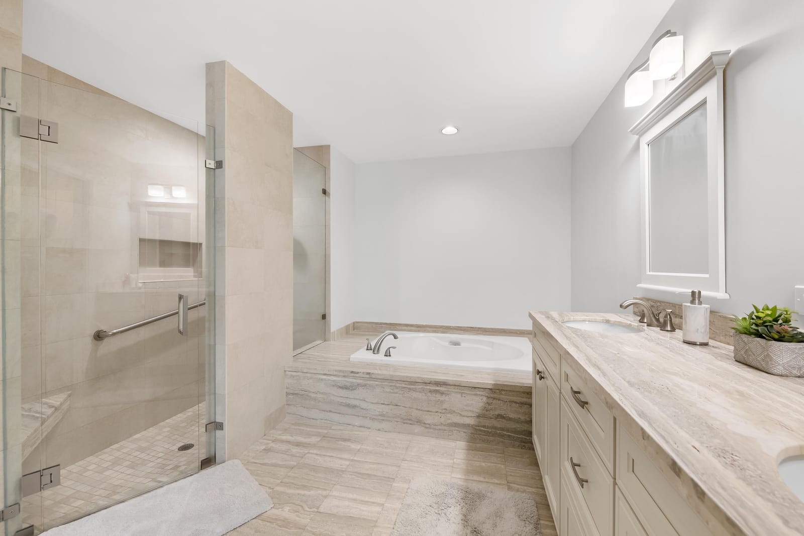 2505 Iroquois Circle, West Palm Beach, FL 33409 photo 9