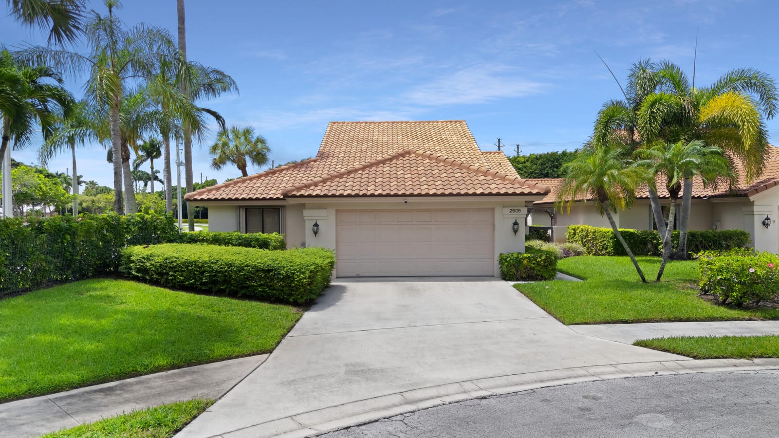2505 Iroquois Circle