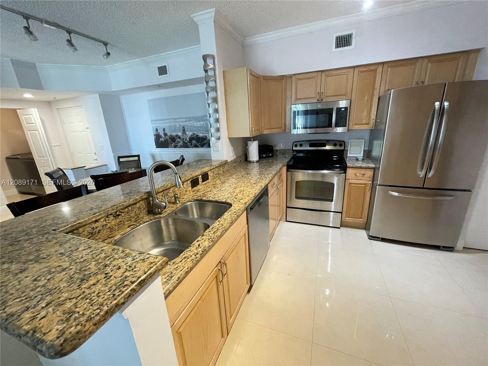 17100 N Bay Road 1816 — photo 3