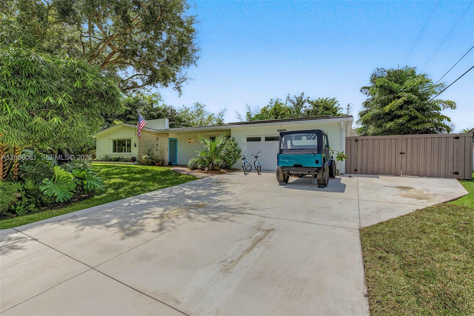 18740 SW 86th Avenue, Cutler Bay, FL 33157 photo 2