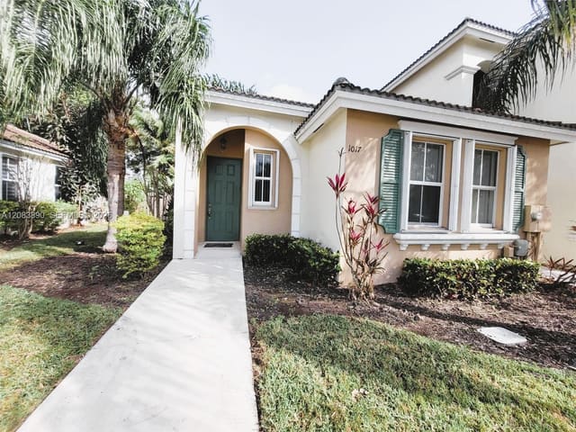 1017 NE 42nd Place, Homestead, FL 33033