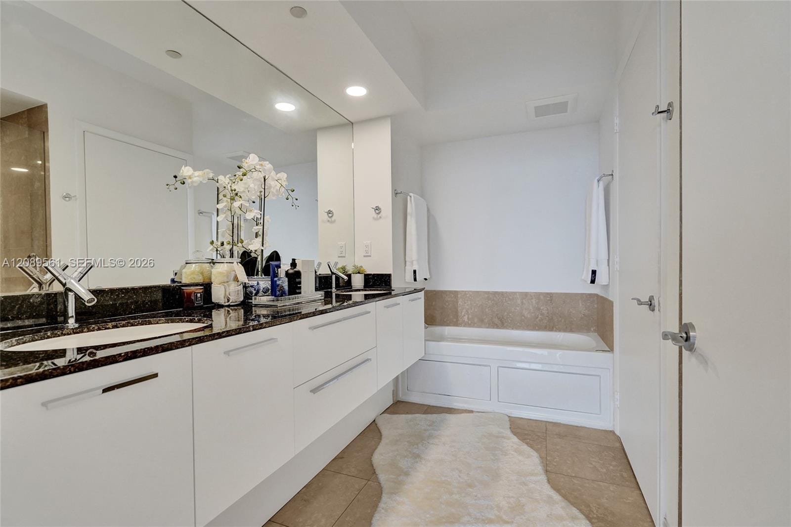 400 Alton Road 1505, Miami Beach, FL 33139 photo 13