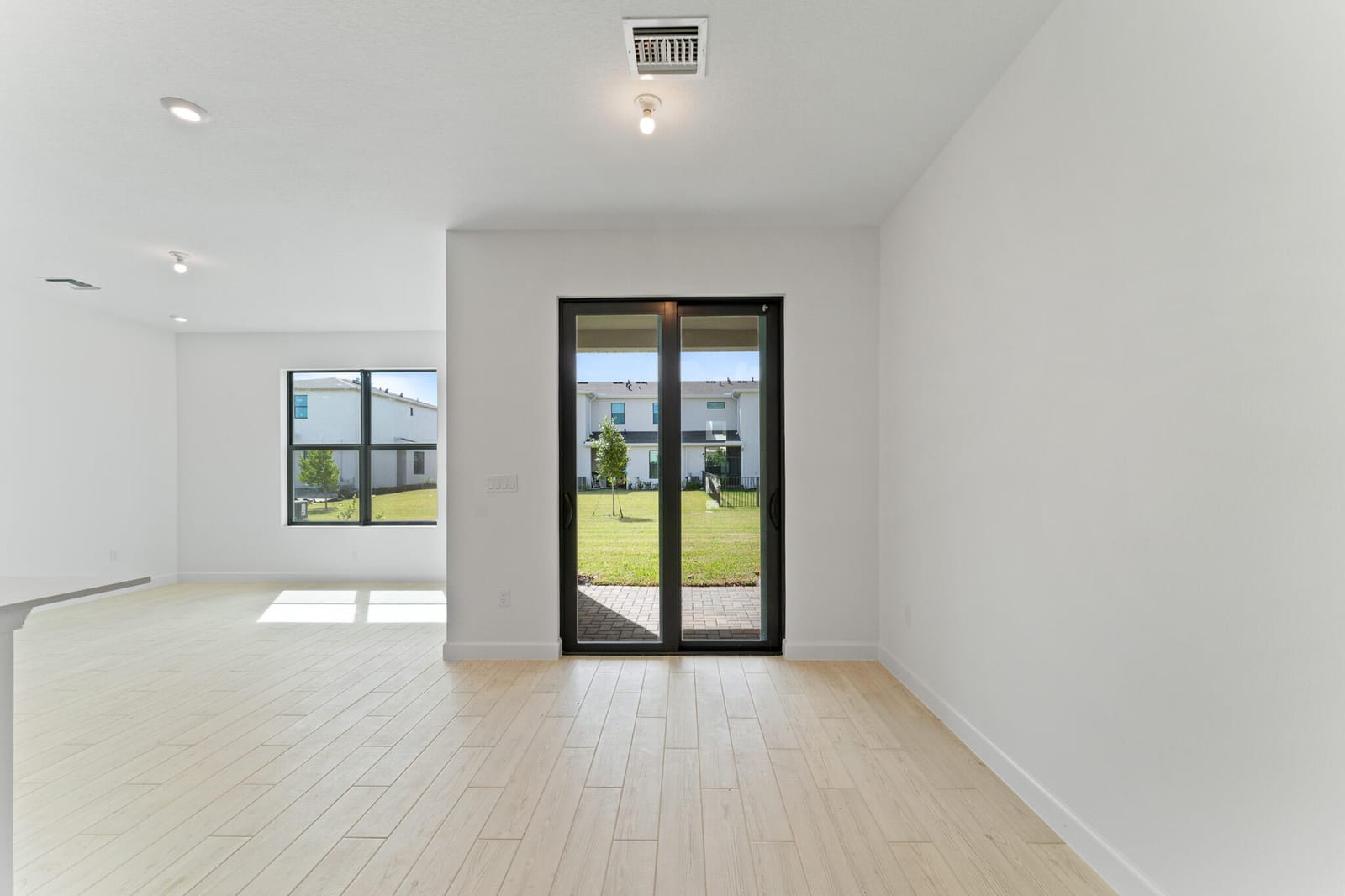 9894 SW TORQUAY Drive — photo 4