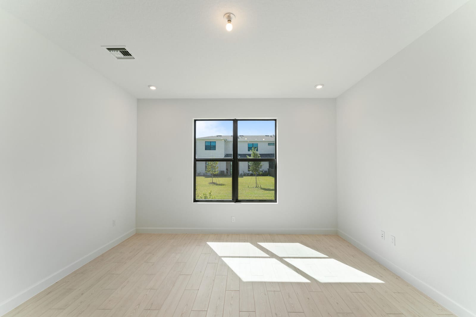 9894 SW TORQUAY Drive — photo 5