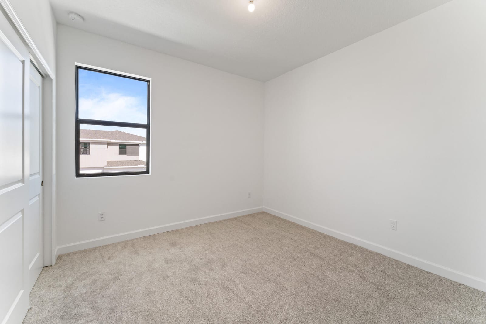 9894 SW TORQUAY Drive — photo 7