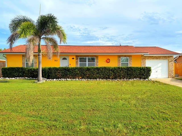 751 NW Tremont Avenue, Port St. Lucie, FL 34983