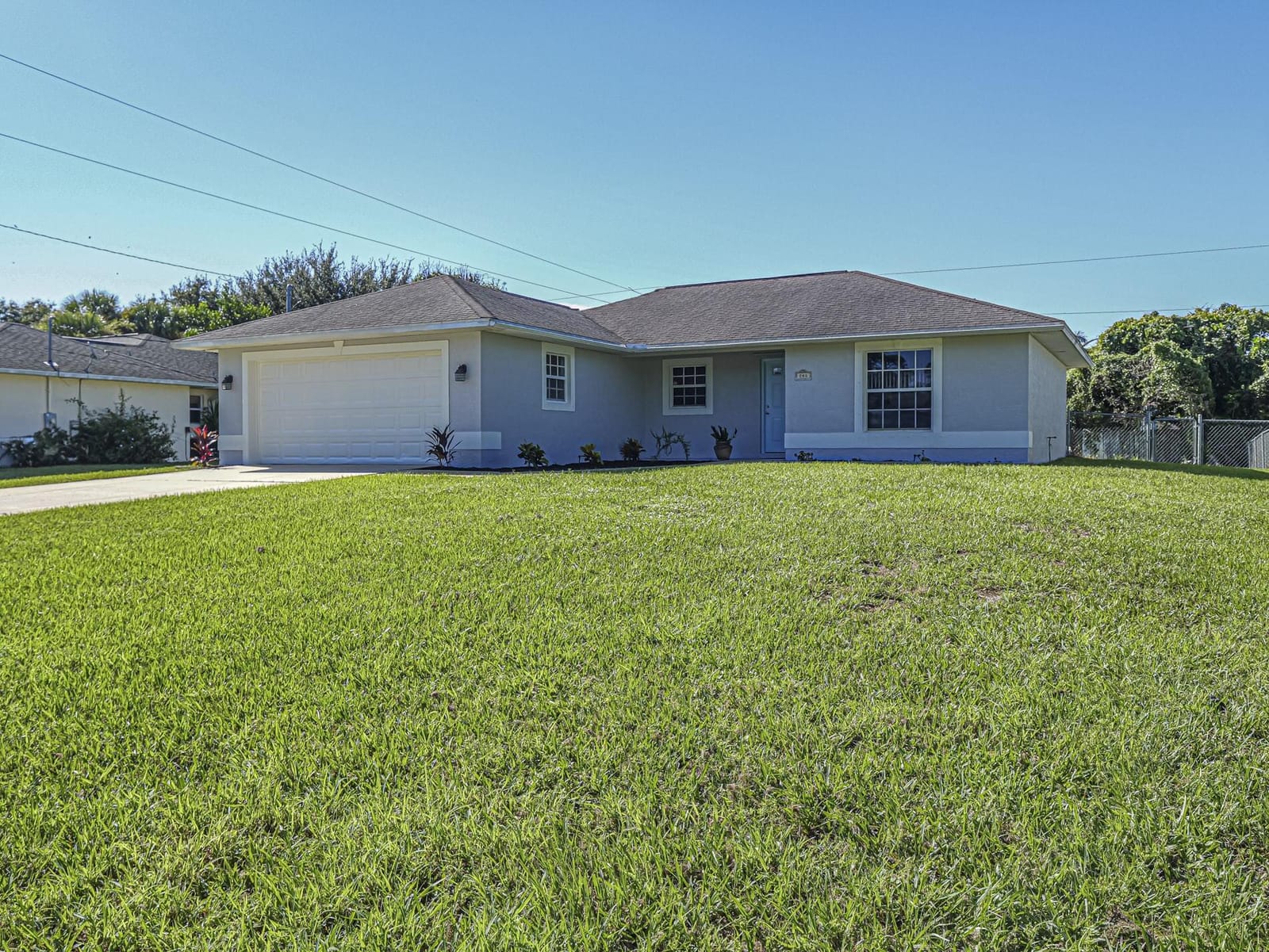 745 18TH Street SW, Vero Beach, FL 32962 photo 1