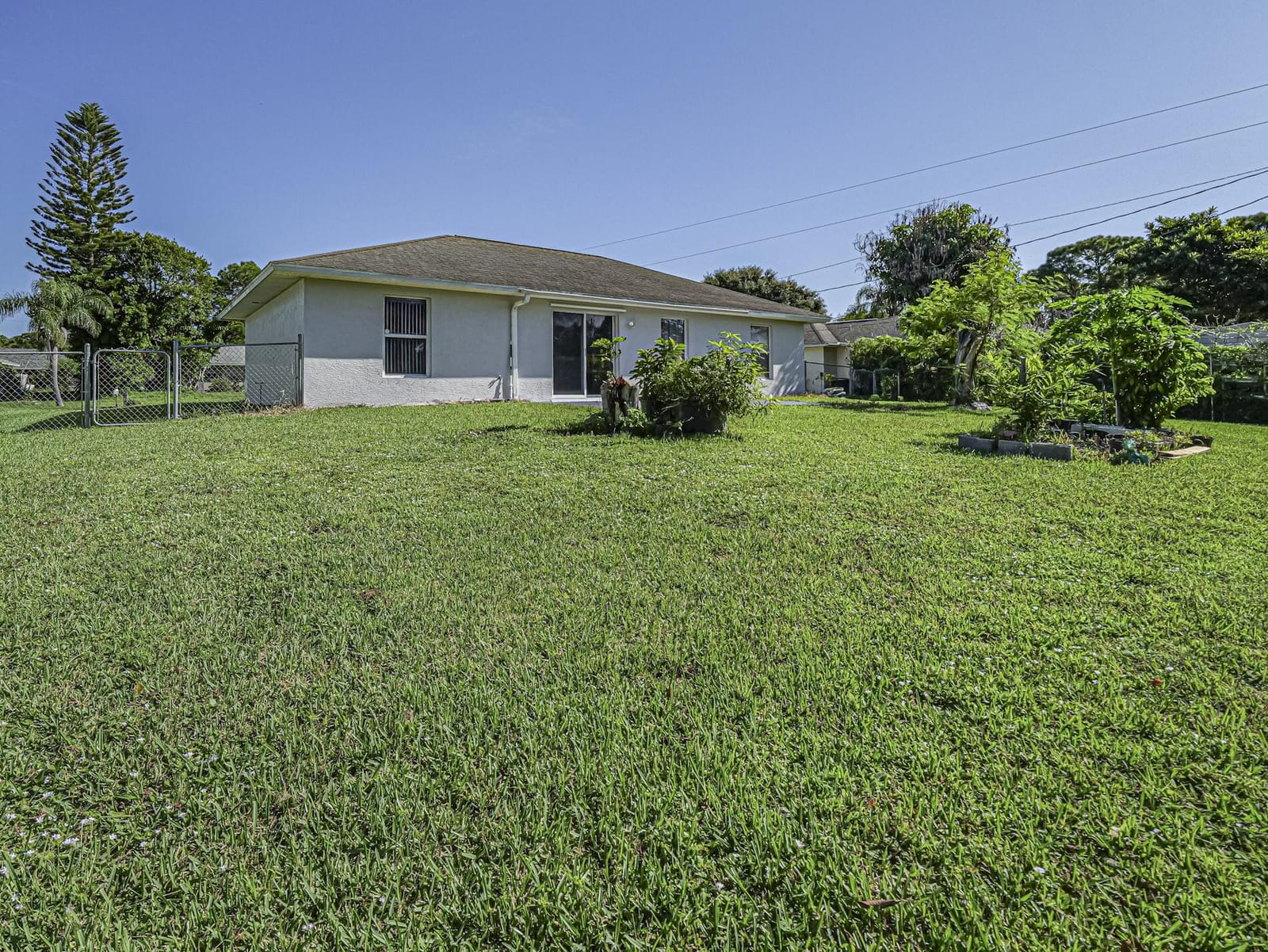 745 18TH Street SW, Vero Beach, FL 32962 photo 25