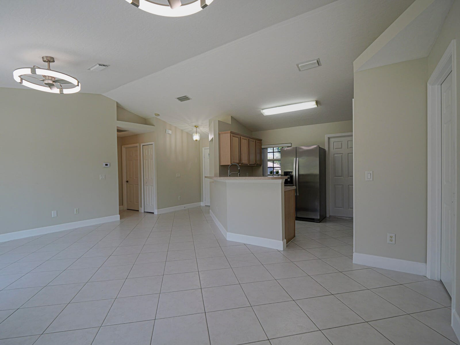 745 18TH Street SW, Vero Beach, FL 32962 photo 5