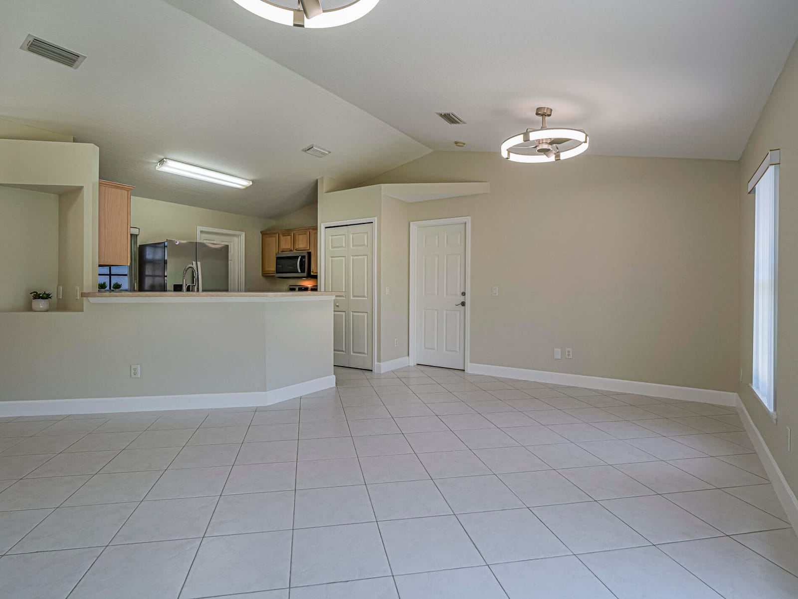 745 18TH Street SW, Vero Beach, FL 32962 photo 9