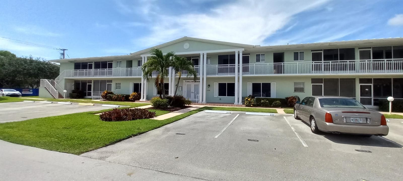 2100 NE 38th Street 218, Lighthouse Point, FL 33064 photo 1
