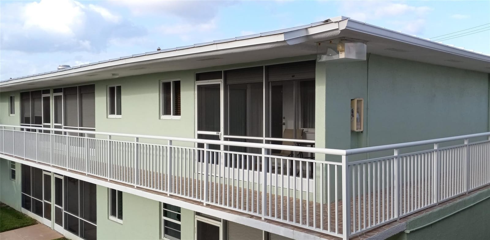 2100 NE 38th Street 218, Lighthouse Point, FL 33064 photo 2