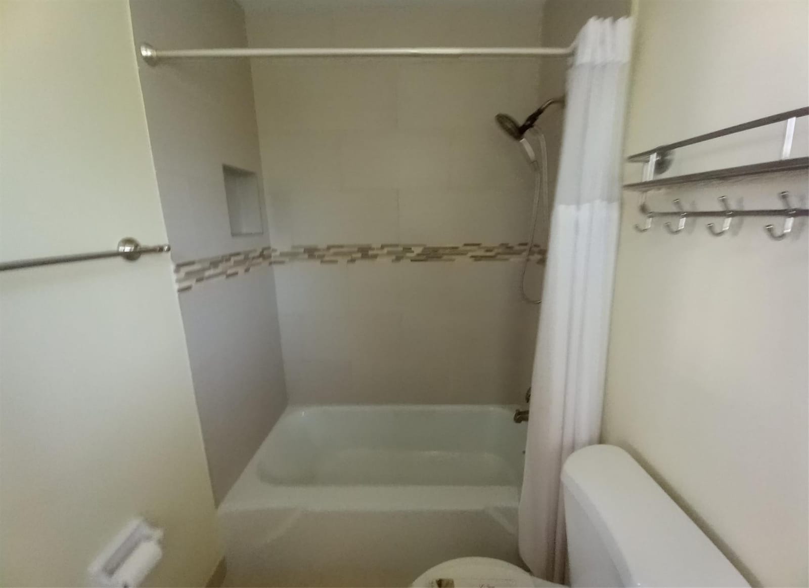 2100 NE 38th Street 218, Lighthouse Point, FL 33064 photo 9