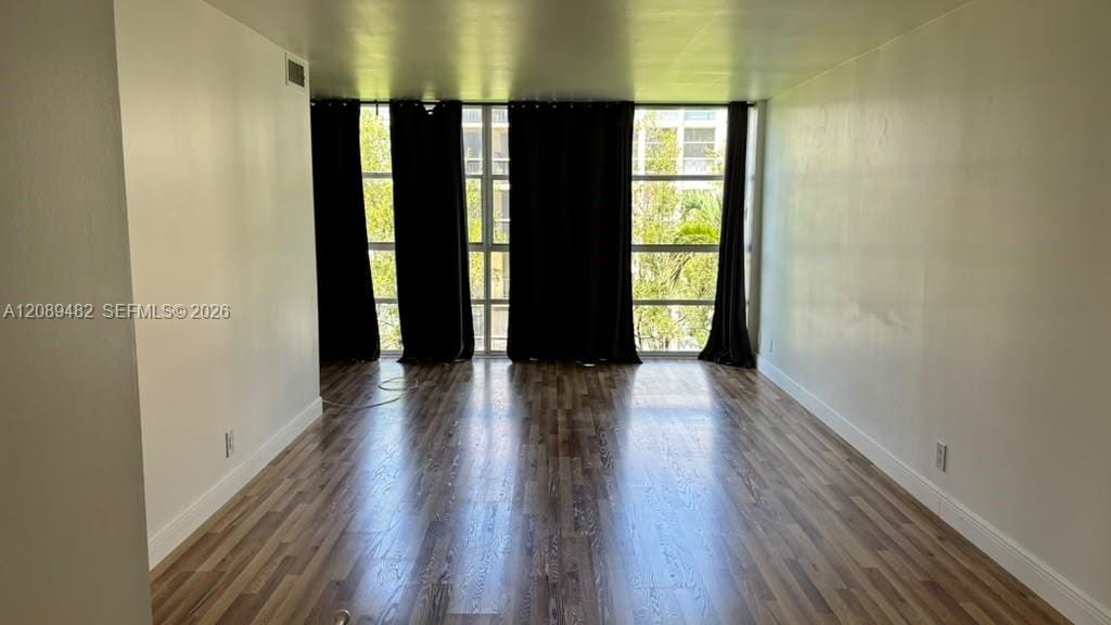 801 Three Islands Boulevard 301 — photo 2