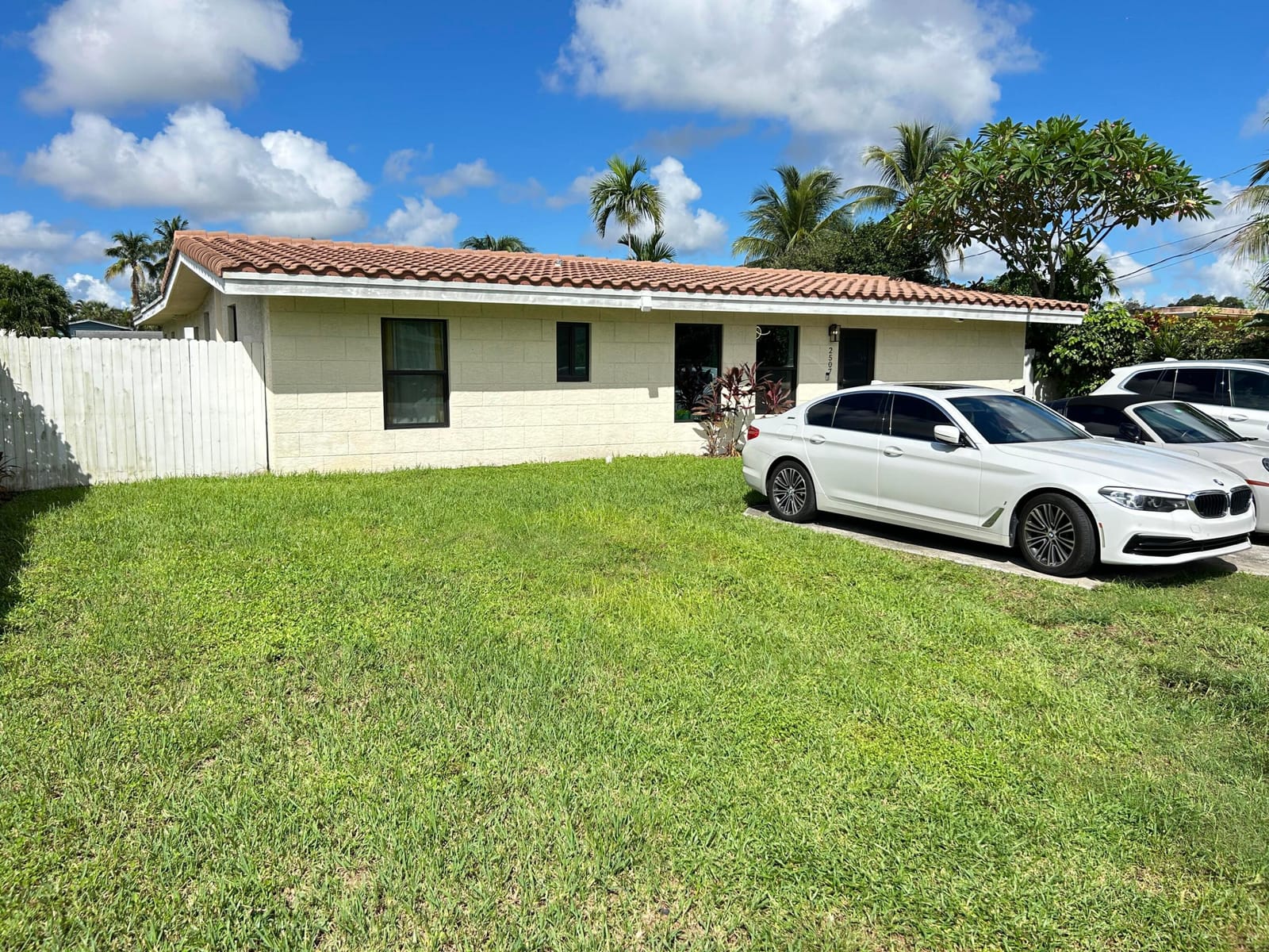 2507 BIMINI Lane — photo 2