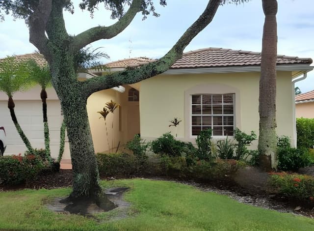 8600 PINE CAY, West Palm Beach, FL 33411