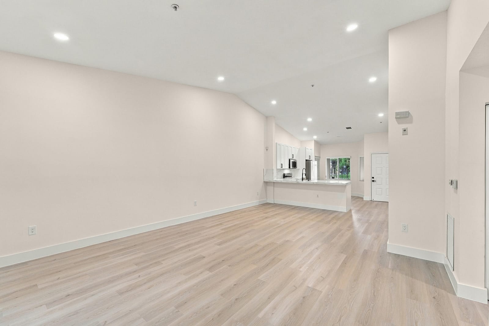 5876 REGAL GLEN Drive 201 — photo 12